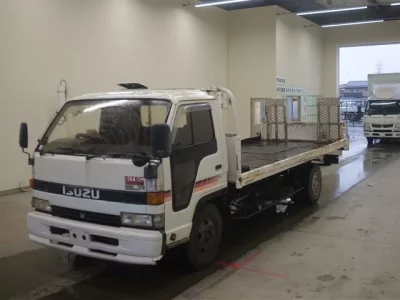Isuzu ELF