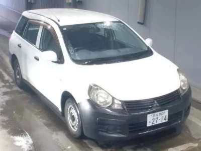 Mitsubishi LANCER VAN
