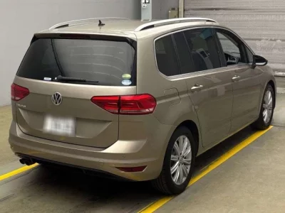 Volkswagen GOLF TOURAN
