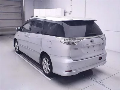 Toyota ESTIMA HYBRID