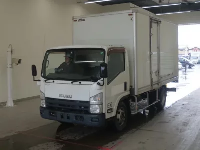 Isuzu ELF