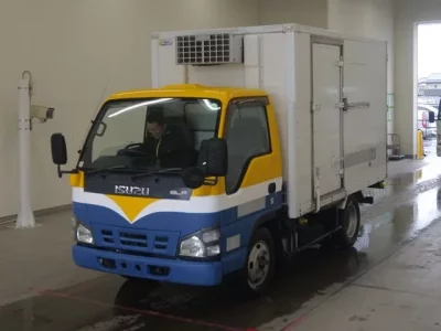 Isuzu ELF