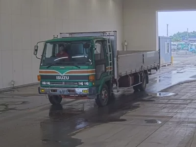Isuzu FORWARD