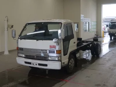 Isuzu ELF