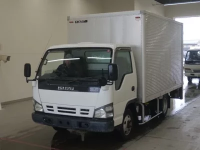 Isuzu ELF