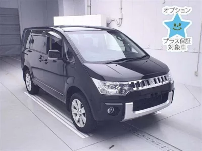 Mitsubishi DELICA D5