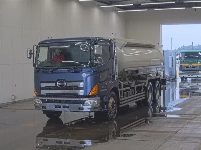 Hino TRUCK