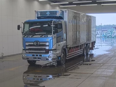 Hino TRUCK