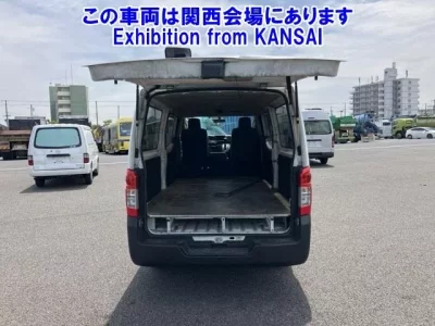 Nissan CARAVAN VAN