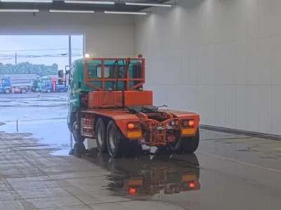 Hino TRUCK