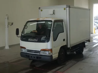 Isuzu ELF