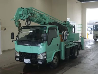 Isuzu ELF