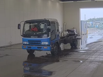 Isuzu FORWARD