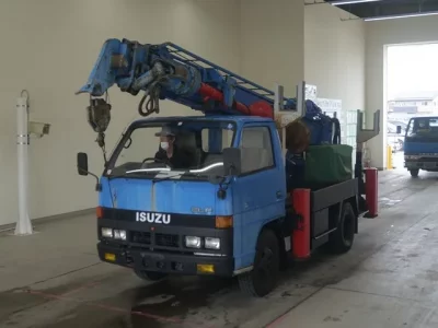 Isuzu ELF