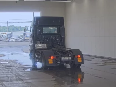 Hino TRUCK