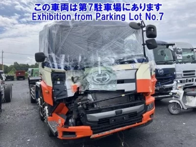 Hino TRUCK