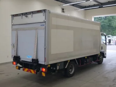 Isuzu ELF