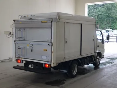 Isuzu TRUCK
