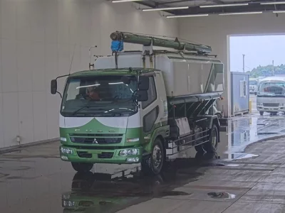 Mitsubishi FUSO FIGHTER