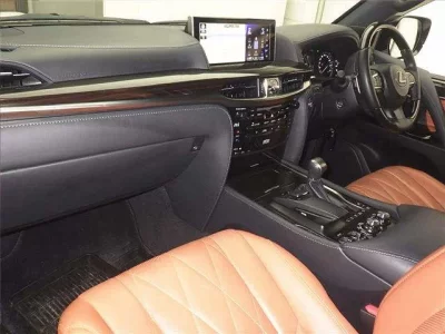 Lexus LX