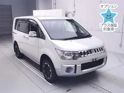 Mitsubishi DELICA D5
