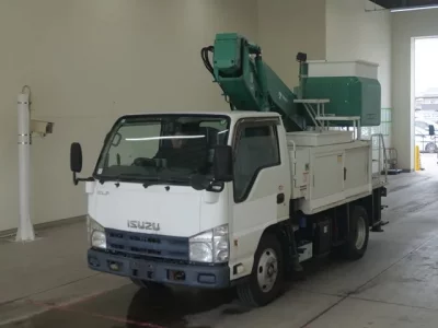 Isuzu ELF