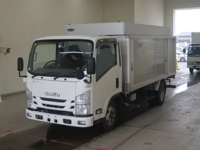 Isuzu ELF
