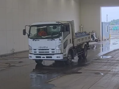 Isuzu FORWARD
