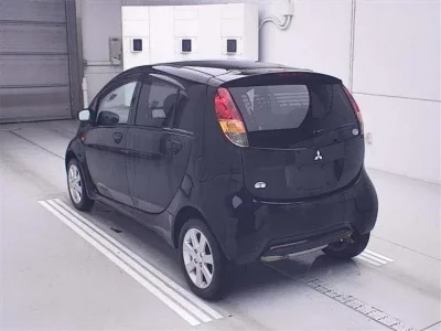 Mitsubishi I