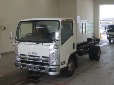 Isuzu ELF