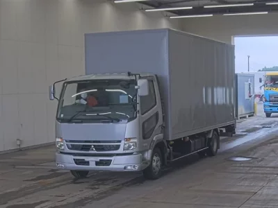 Mitsubishi FUSO FIGHTER