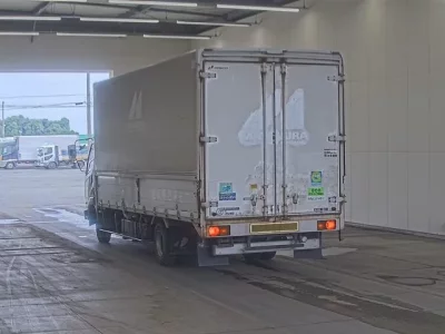 Mitsubishi FUSO FIGHTER