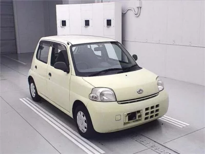 Daihatsu Esse