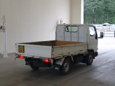 Isuzu TRUCK