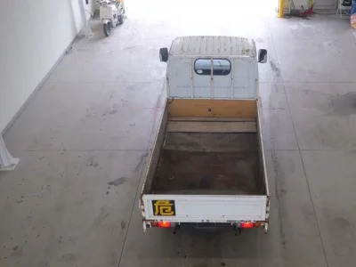 Isuzu TRUCK
