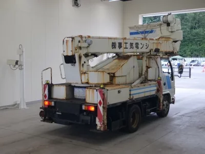 Isuzu ELF