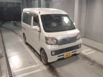 Daihatsu Atrai Wagon