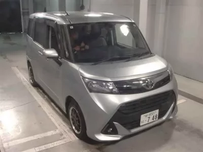 Toyota TANK