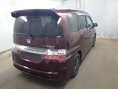 Honda STEP WAGON
