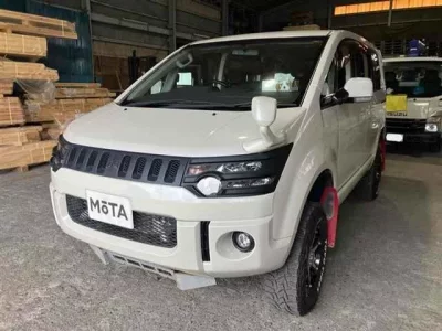 Mitsubishi DELICA D5