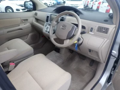 Toyota RAUM
