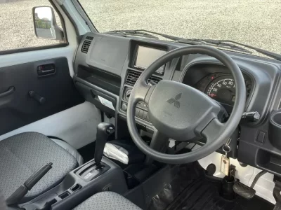 Mitsubishi MINICAB TRUCK