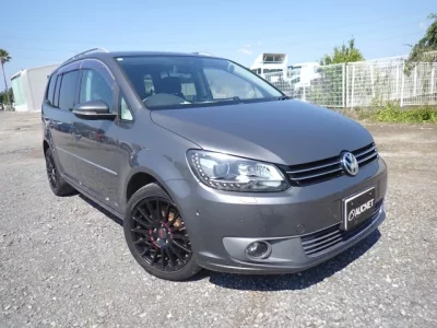 Volkswagen GOLF TOURAN