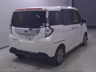 Toyota TANK