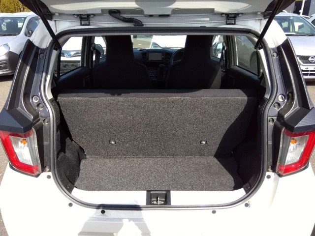 Daihatsu MIRA E S