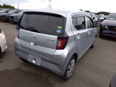Daihatsu MIRA E S
