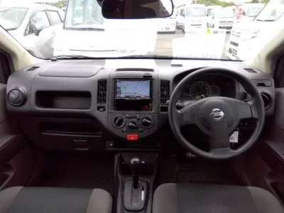 Nissan AD