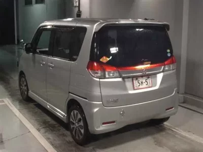 Mitsubishi DELICA D2