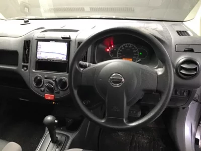 Nissan AD