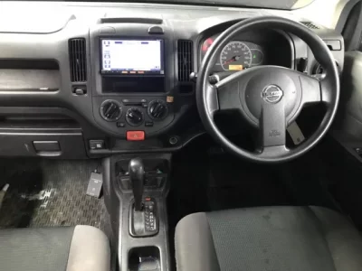 Nissan AD